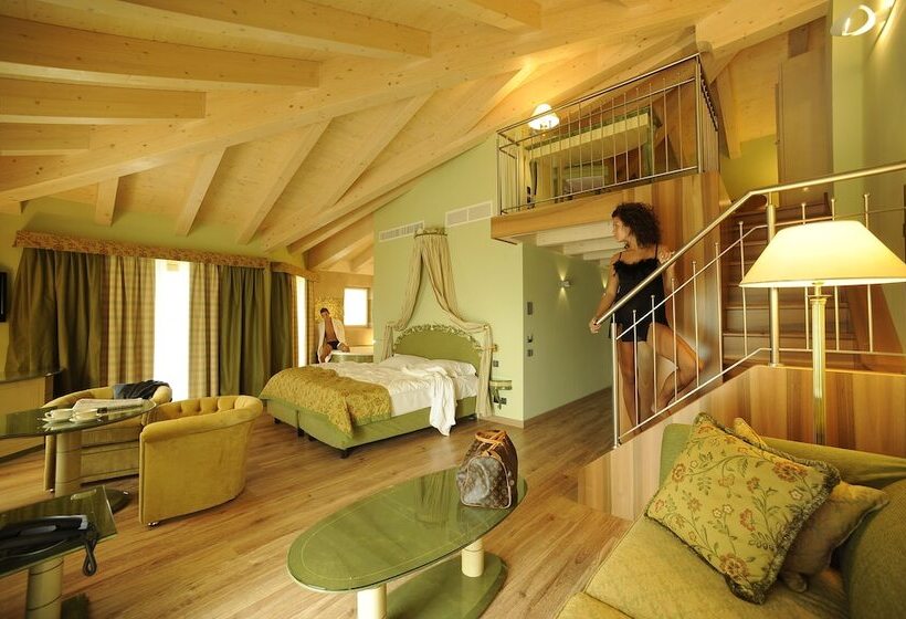 Люкс Повышенной Комфортности, Parc Hotel Flora S