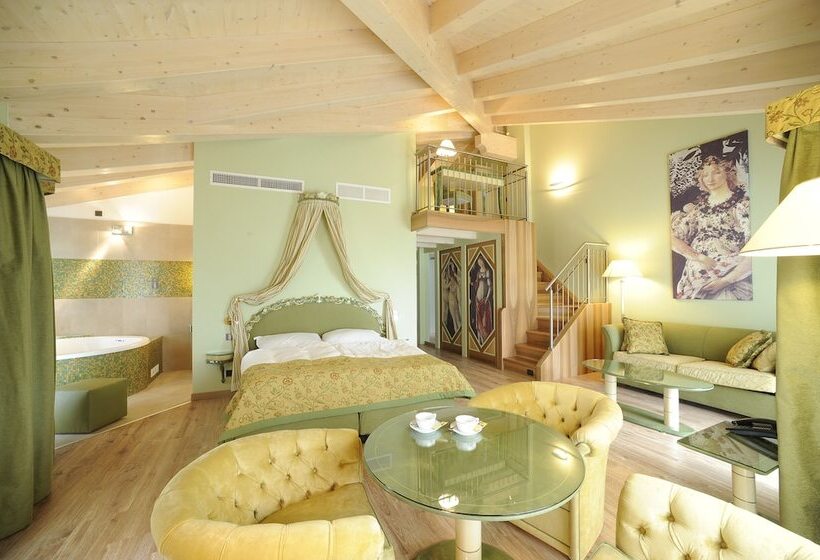 Люкс Повышенной Комфортности, Parc Hotel Flora S