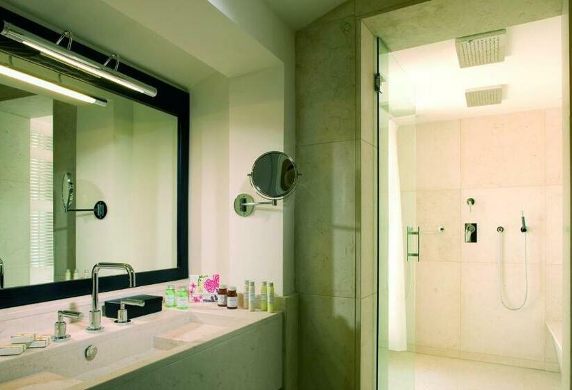 סוויטת ג'וניור, Relais & Chateaux Palazzo Seneca