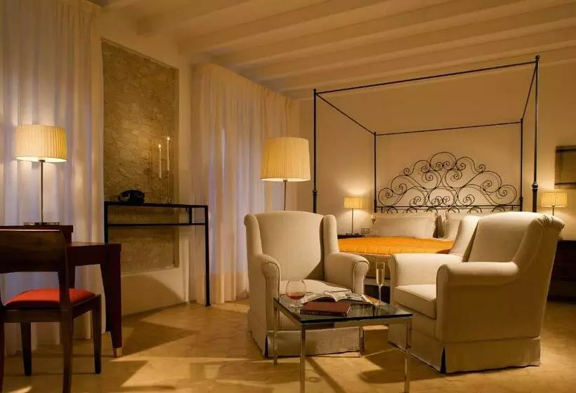 デラックスルーム, Relais & Chateaux Palazzo Seneca