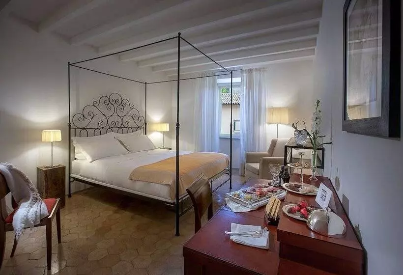 スーペリアールーム, Relais & Chateaux Palazzo Seneca