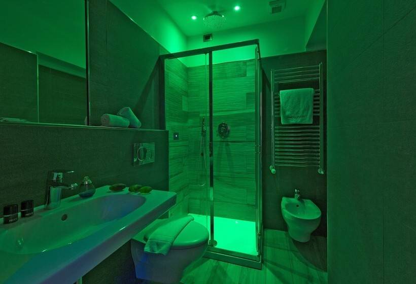 标准三人间, San Francisco