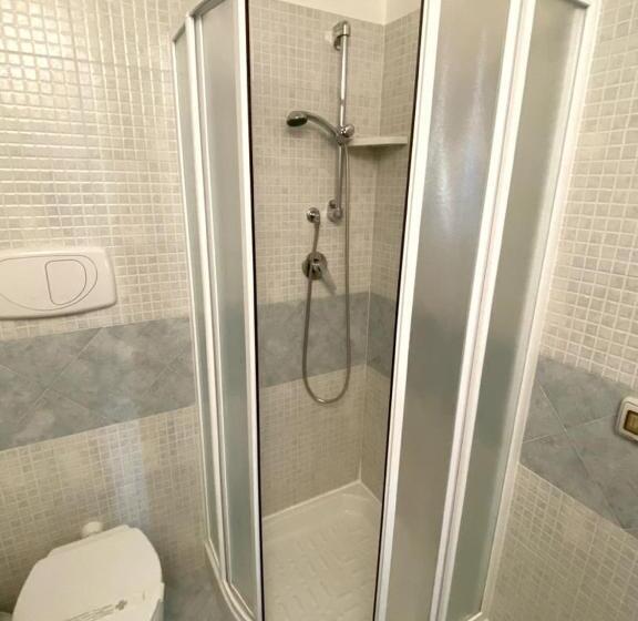 غرفة قياسية, San Paolo