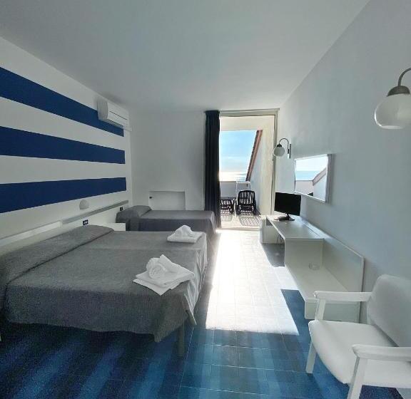 غرفة قياسية مطلّة علي البحر, San Paolo