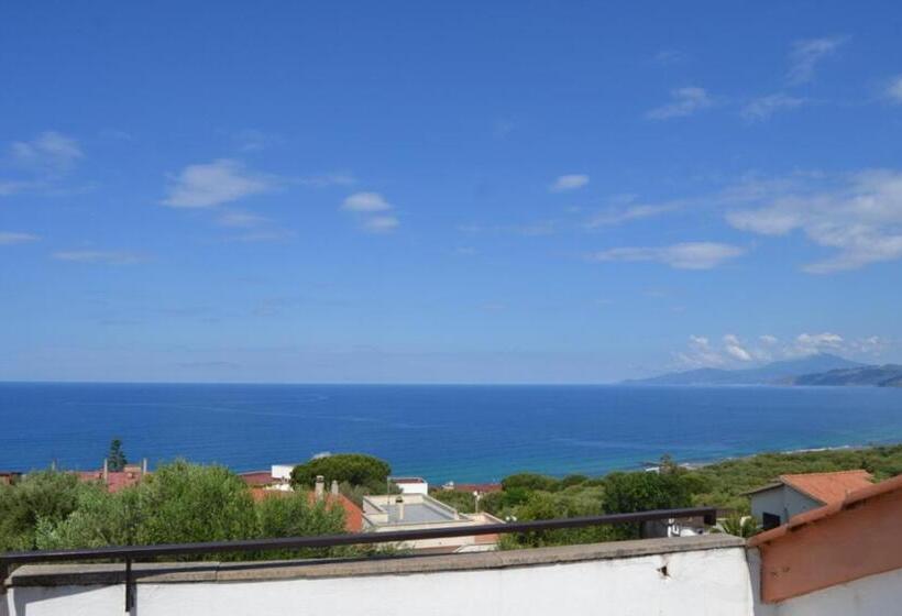 غرفة قياسية مطلّة علي البحر, San Paolo