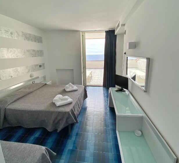 غرفة سوبيريور مطلّة علي البحر, San Paolo