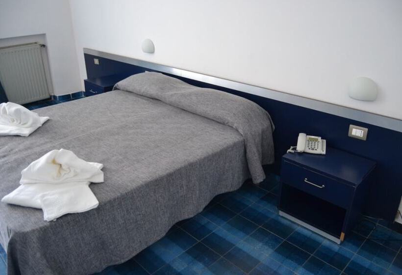 غرفة قياسية, San Paolo