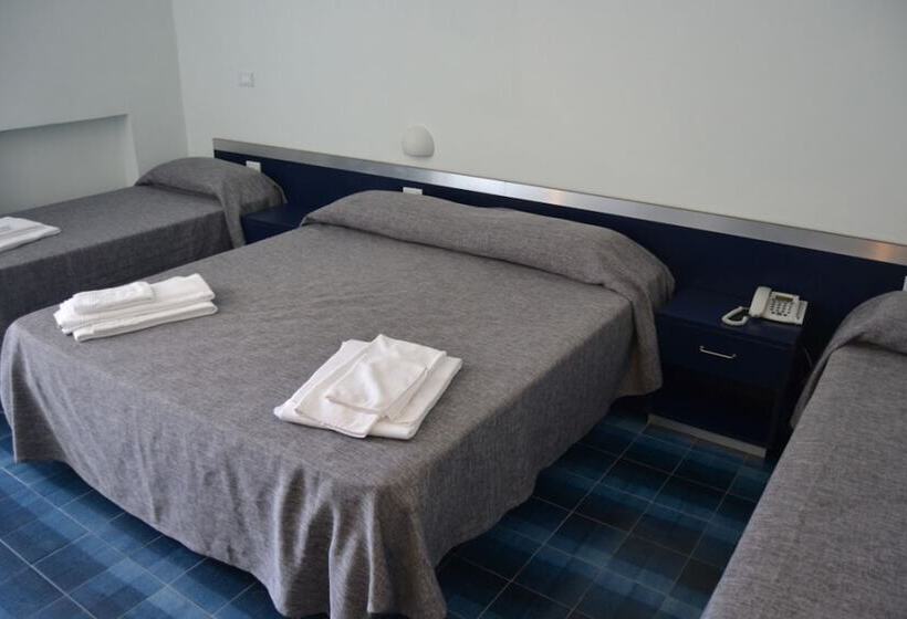 غرفة قياسية مطلّة علي البحر, San Paolo