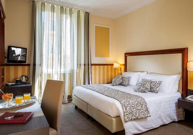 חדר קלאסי, Savoy