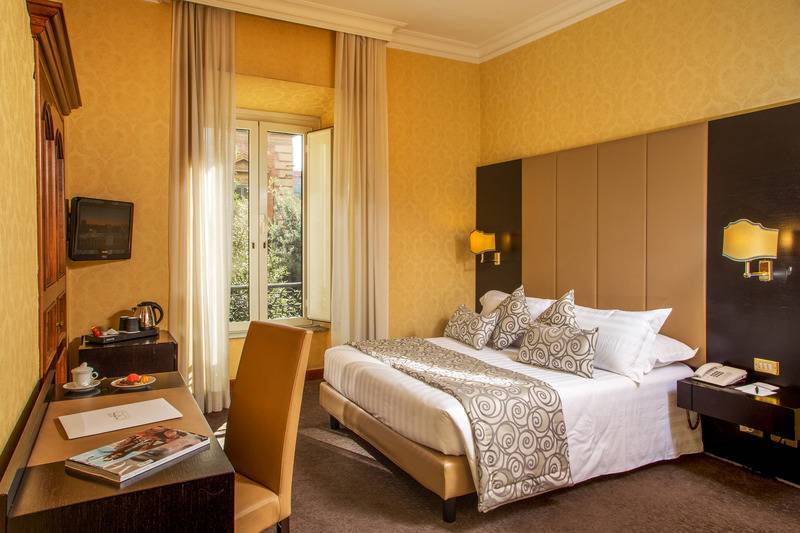 חדר קלאסי, Savoy