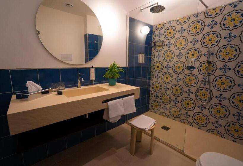 オーシャンビューデラックスルーム, Schuhmann