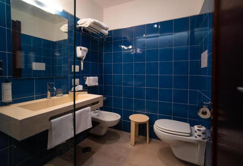 スーペリアールーム, Schuhmann