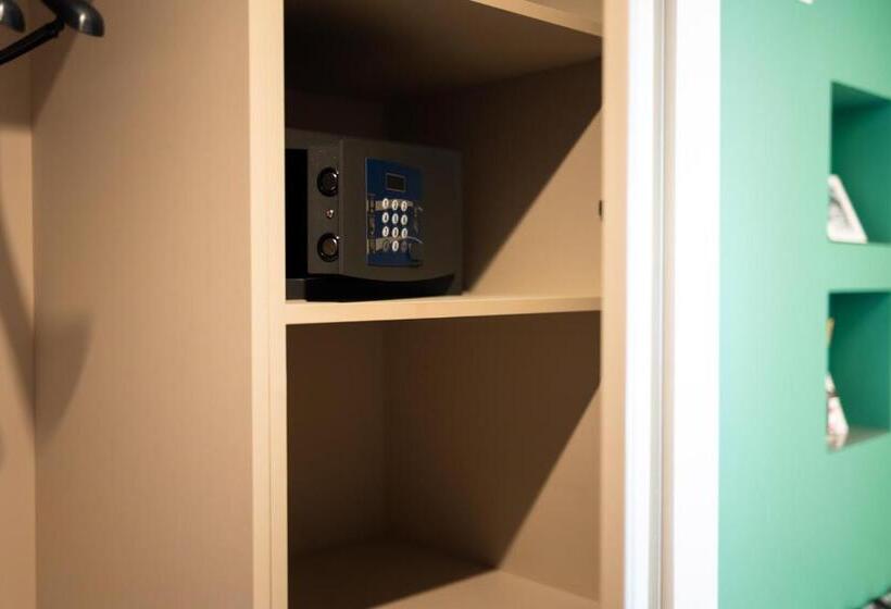 スーペリアールーム, Schuhmann