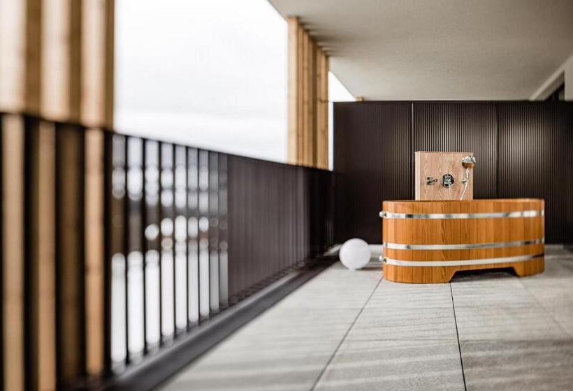 סוויטה דלוקס, Sporthotel Obereggen