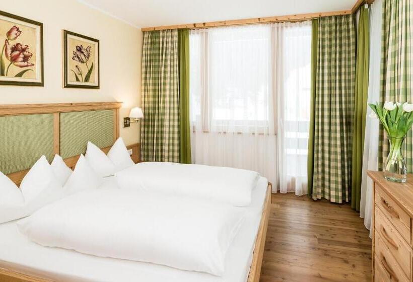 סוויטה דלוקס, Sporthotel Obereggen