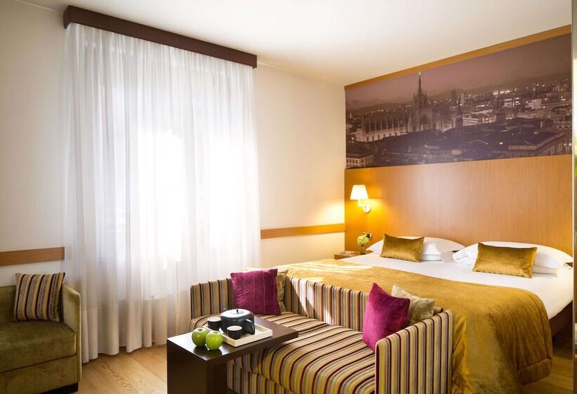 标准三人间, Starhotels Tourist