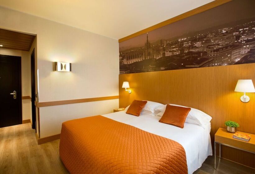 اتاق استاندارد سه نفره, Starhotels Tourist