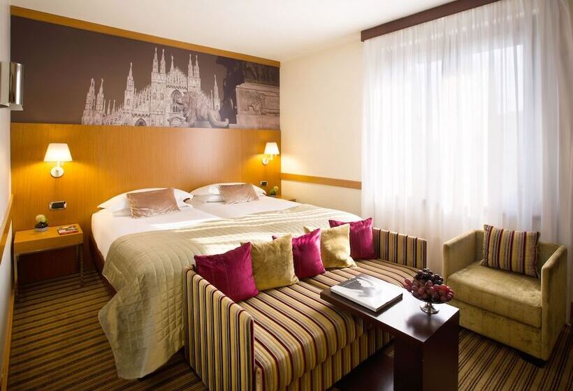 اتاق استاندارد سه نفره, Starhotels Tourist