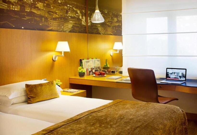 高级大房间, Starhotels Tourist