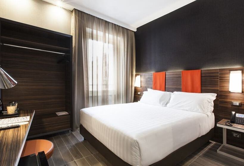 חדר סופריור, The Republic