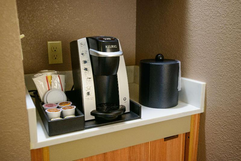 חדר סטנדרט, The Republic