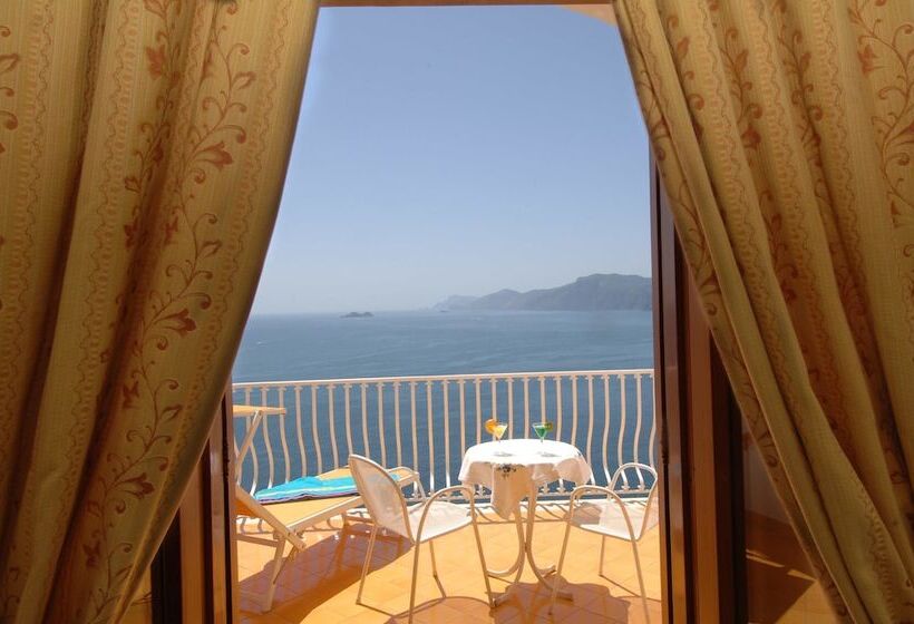 חדר קלאסי עם נוף לים, Tramonto d'Oro