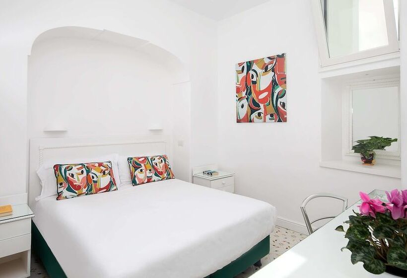 חדר אקונומי, Tramonto d'Oro