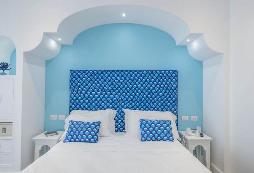 חדר סטנדרט לארבעה, Tramonto d'Oro