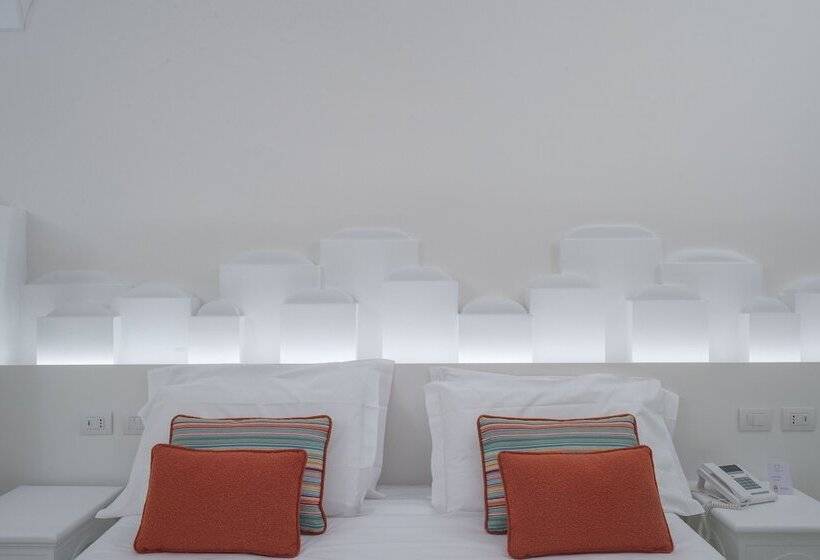 חדר סטנדרט לארבעה, Tramonto d'Oro