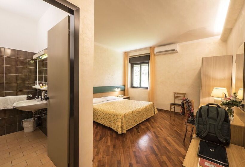 اتاق کلاسیک, Vega Perugia