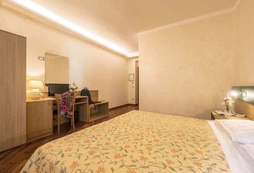 Chambre Classique, Vega Perugia