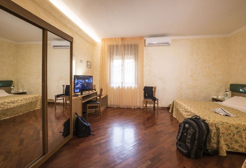 Chambre Triple Classique, Vega Perugia