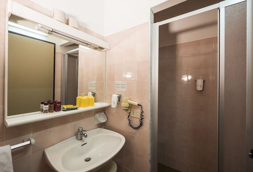 اتاق اکونومی, Vega Perugia