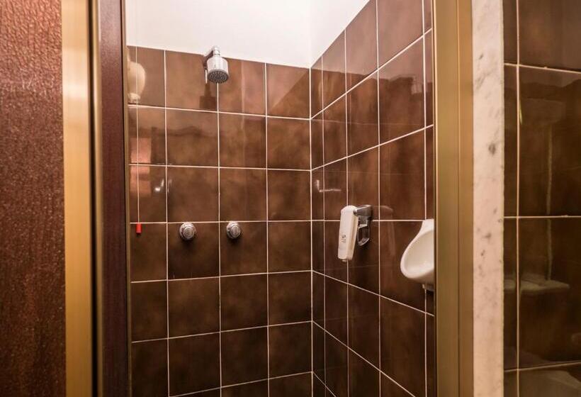 Chambre Classique, Vega Perugia