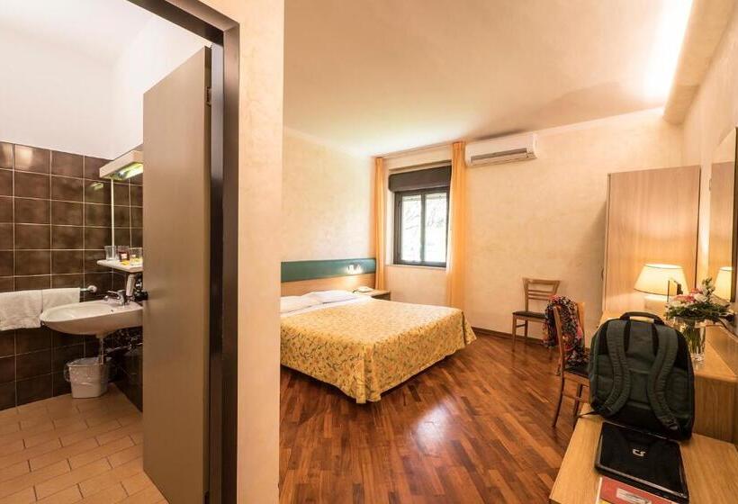 Chambre Classique, Vega Perugia