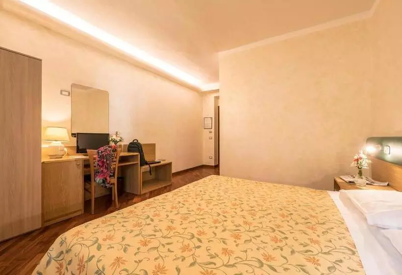 اتاق کلاسیک, Vega Perugia