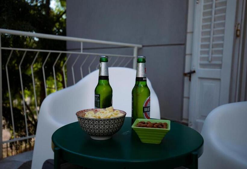 חדר דלוקס עם מרפסת נוף לים, Villa Calipso