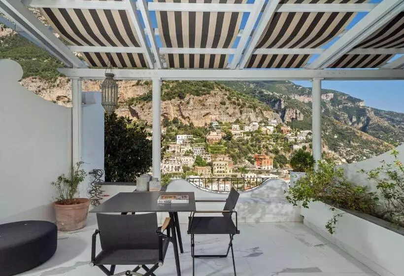 سوییت جونیور لوکس, Villa Franca
