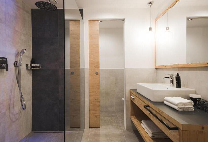 Номер Superior, Zum Mohren