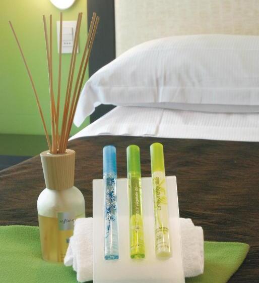 4인용 스탠다드 룸, Unahotels Imperial Sport