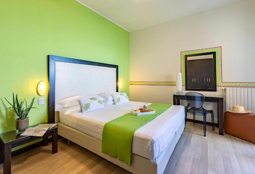 4인용 스탠다드 룸, Unahotels Imperial Sport