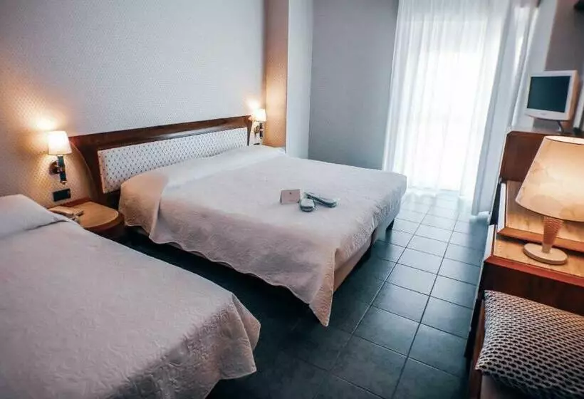 Triple Room Sea View, B&b Hotel Chioggia Airone