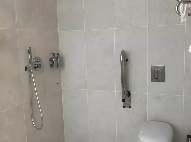 身障者適用スタンダードルーム, B&b Hotel Chioggia Airone