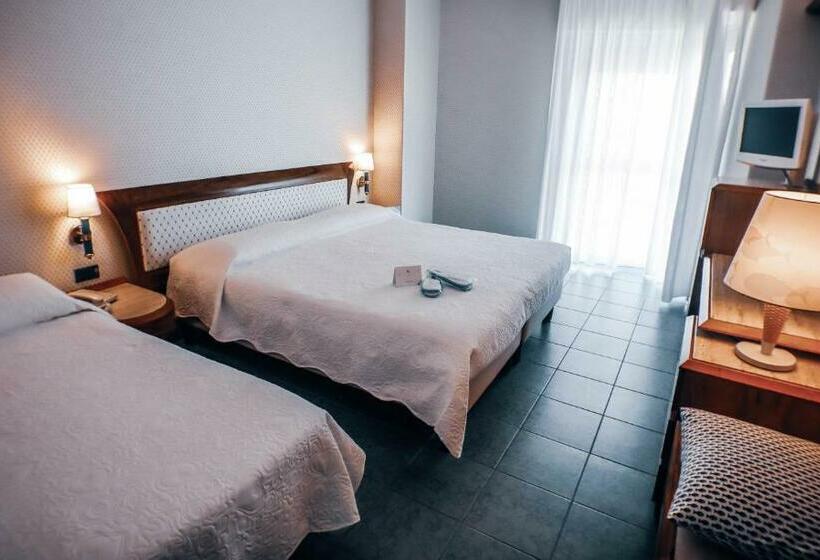 Номер Стандарт Трехместный, B&b Hotel Chioggia Airone