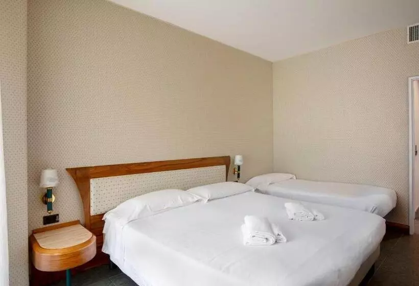 Triple Room Sea View, B&b Hotel Chioggia Airone