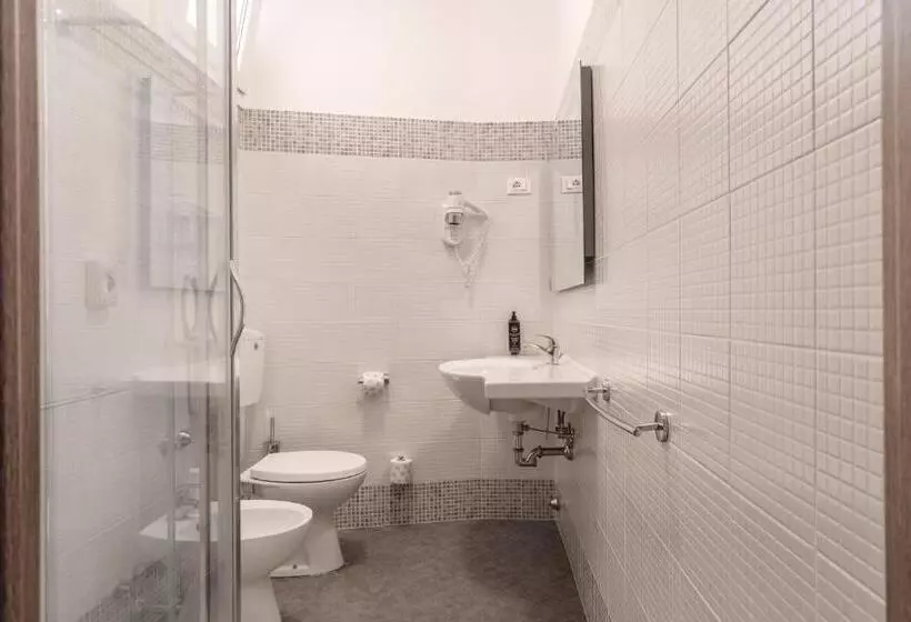 スタンダード４人部屋, B&b Hotel Chioggia Airone