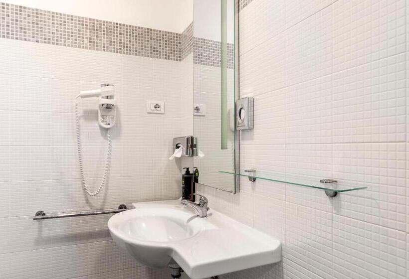 스탠다드 4인용 룸 바다전망, B&b Hotel Chioggia Airone