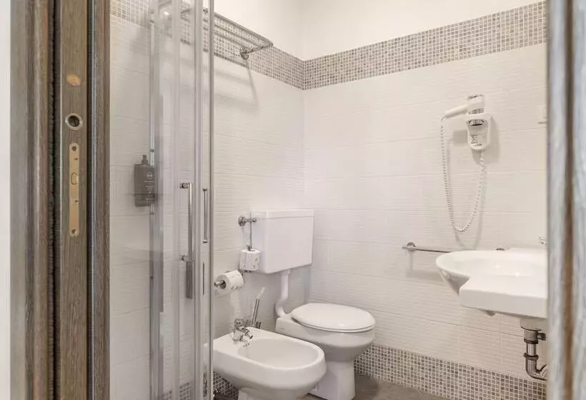 スタンダード４人部屋, B&b Hotel Chioggia Airone