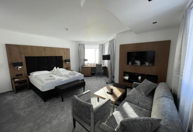 발코니 수피리어 룸, Aaritz