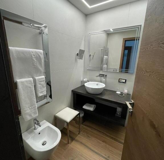 발코니 스탠다드 싱글 룸, Aaritz